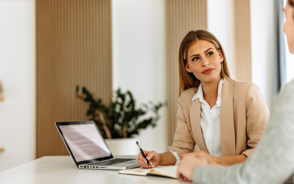 Accountant talking to a business owner about common BAS errors and PAYG withholding